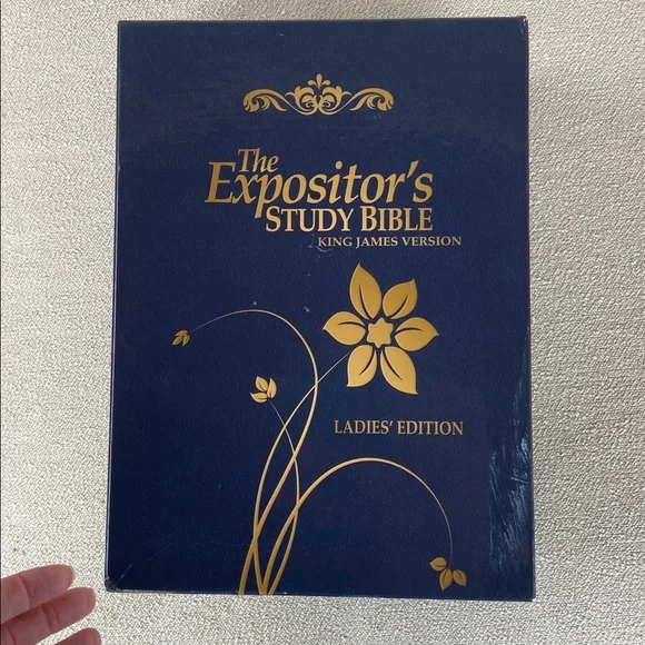 The Expositor’s Study Bible. King James Version / Ladies Edition. NIB - Picture 2 of 6